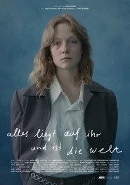 alles liegt auf ihr und ist die welt