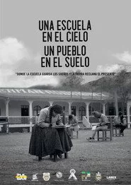 Una escuela en el cielo, un pueblo en el suelo