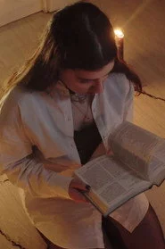 Luźny kosmyk