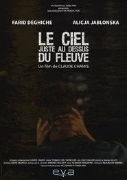 Le ciel juste au-dessus du fleuve