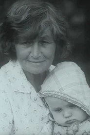 Močiutė ir kulkosvaidis