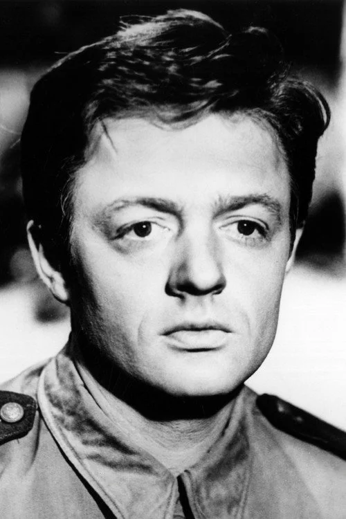 Damian Damięcki