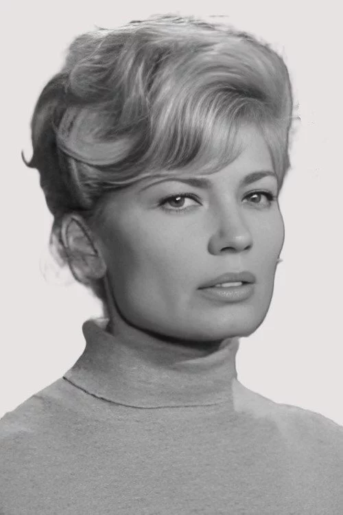 Nadia Sanders