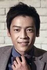 王杍逸