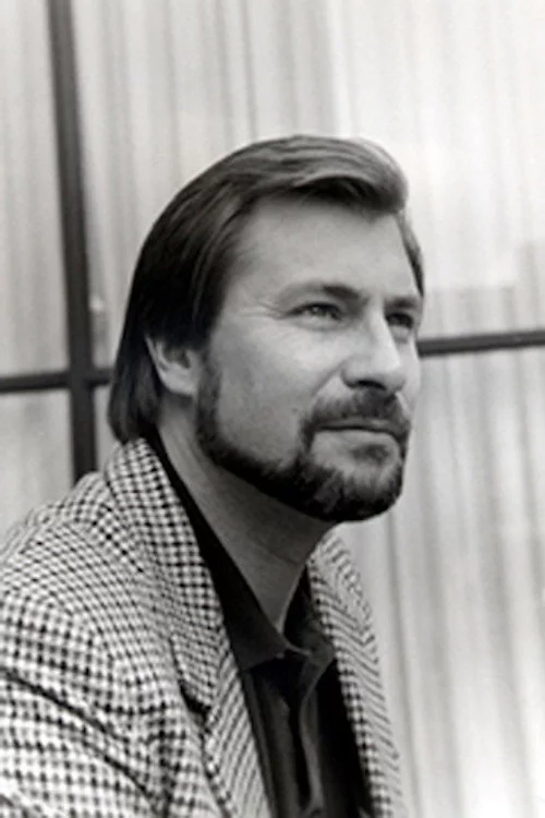 Richard Vernon