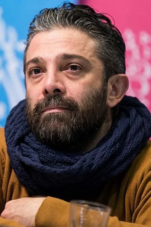 هومن کیایی
