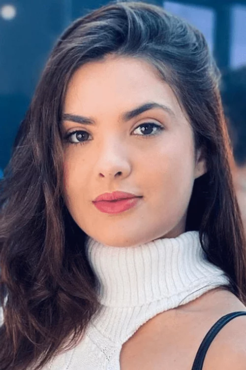 Lívia Inhudes