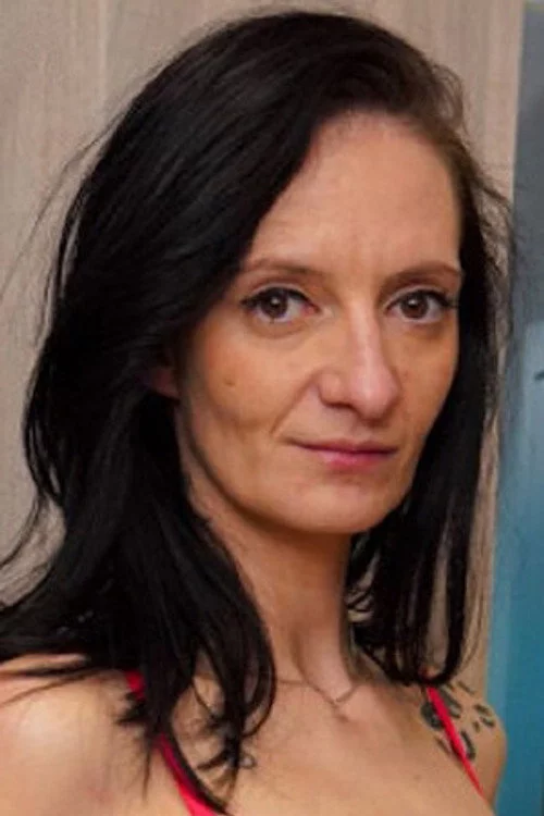 Laura Davis
