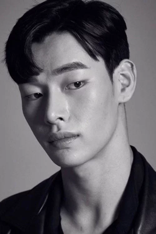 민효기