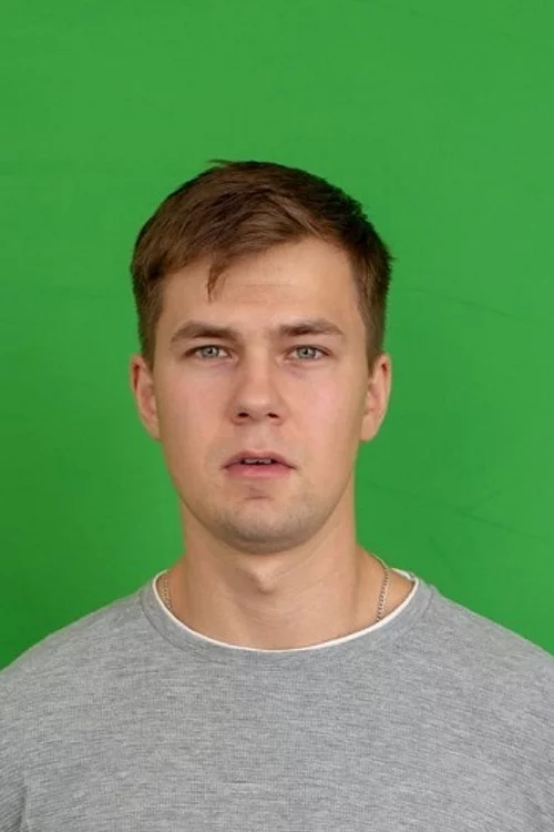 Илья Попов