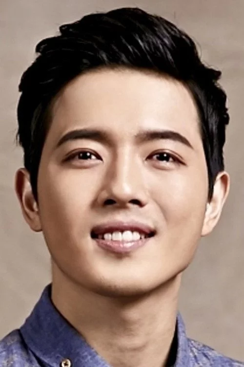 김사훈
