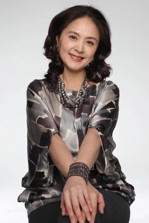 周玲