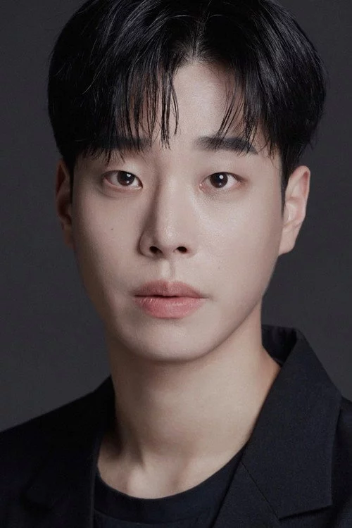 민우석