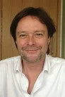 Simon Darlow