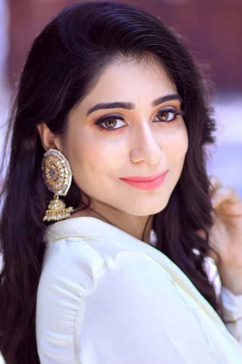 Vishnupriya Ravi