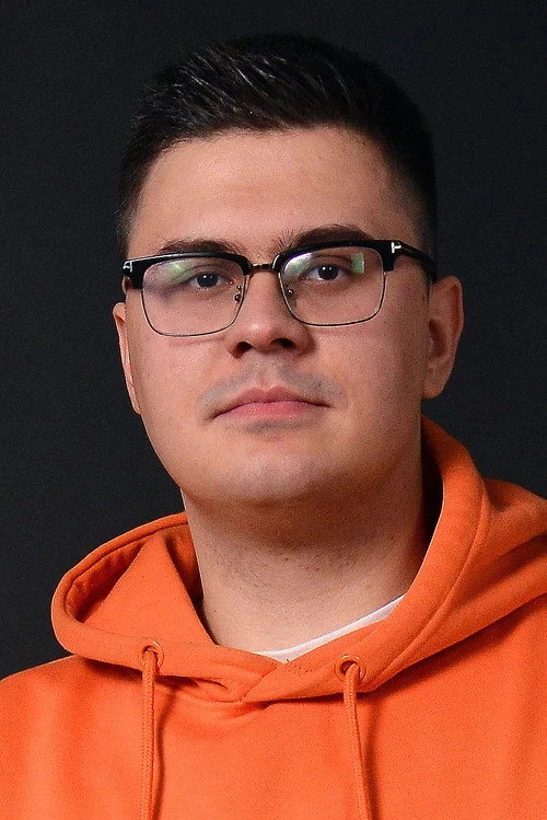 Петр Мельников