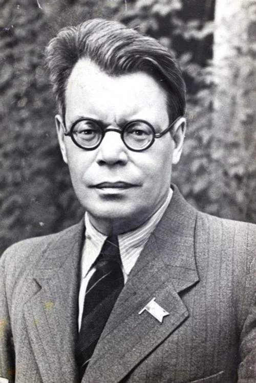 Михаил Исаковский